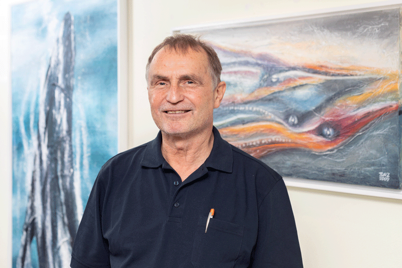 Dr. Ulrich Messner